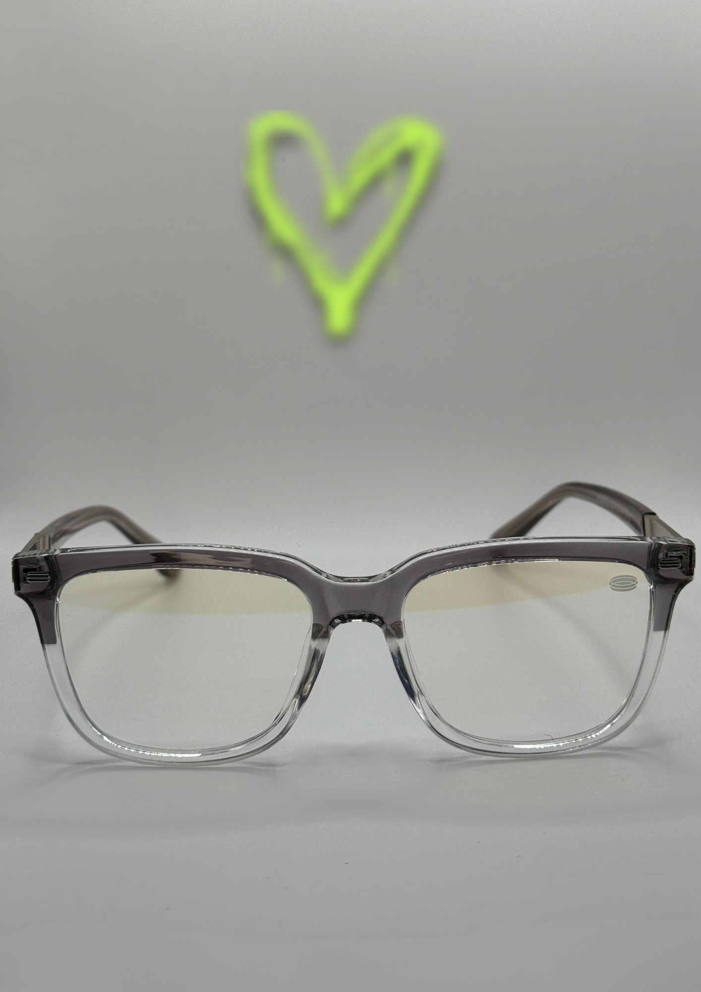 ONINE PRECENCE™ “CRYSTAL”